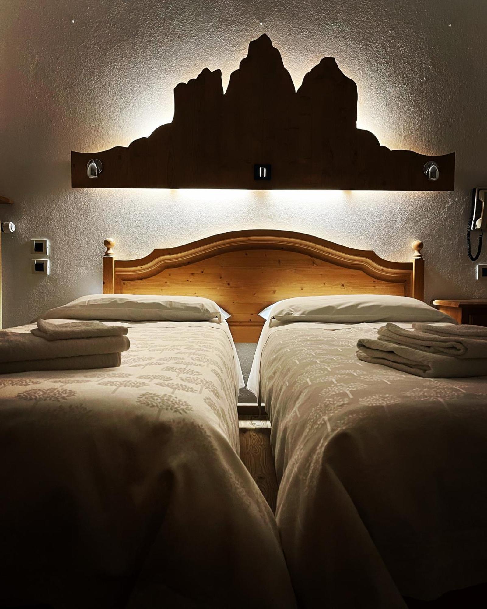 Dolomiti Des Alpes Hotel *